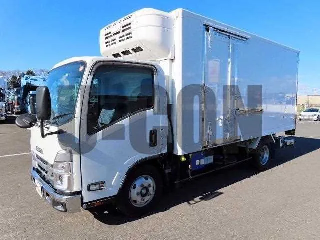 Isuzu Elf Truck 2022 — миниатюра 2