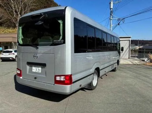 Hino Liesse 2024 — миниатюра 3