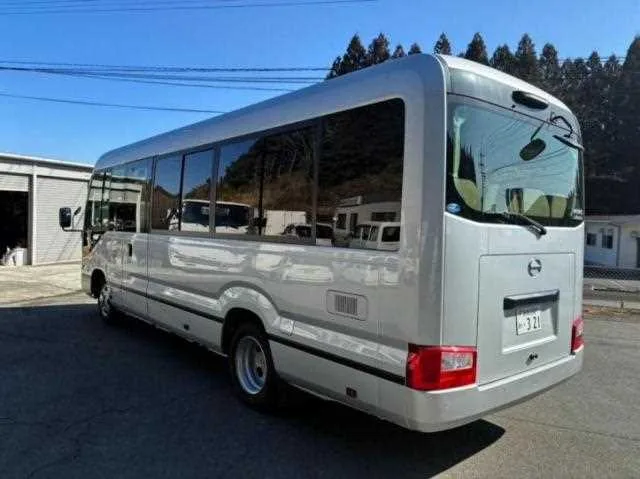 Hino Liesse 2024 — миниатюра 5