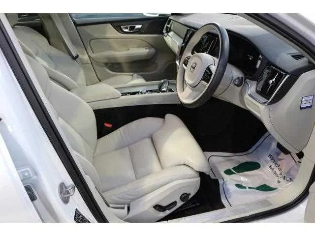 Volvo V60 2024 — миниатюра 3