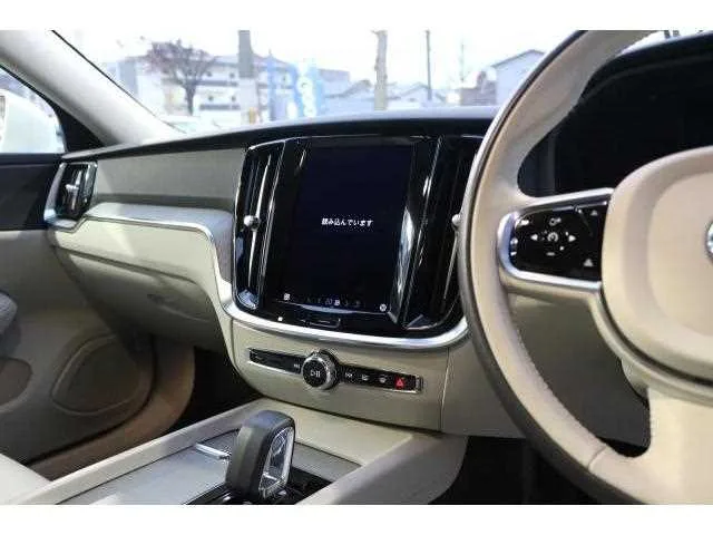 Volvo V60 2024 — миниатюра 4