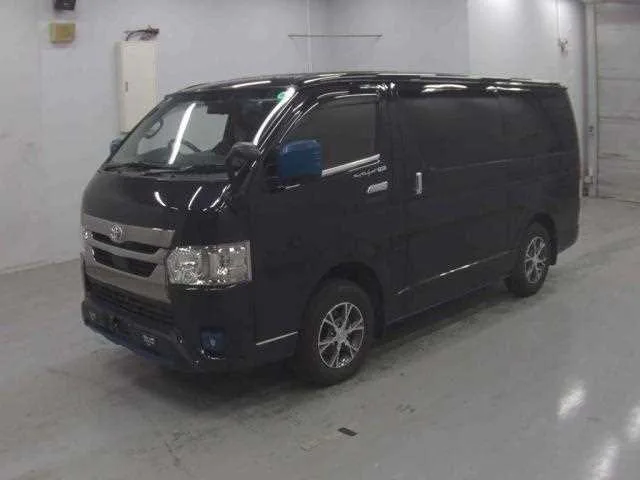 Toyota Hiace Van 2022 — миниатюра 3