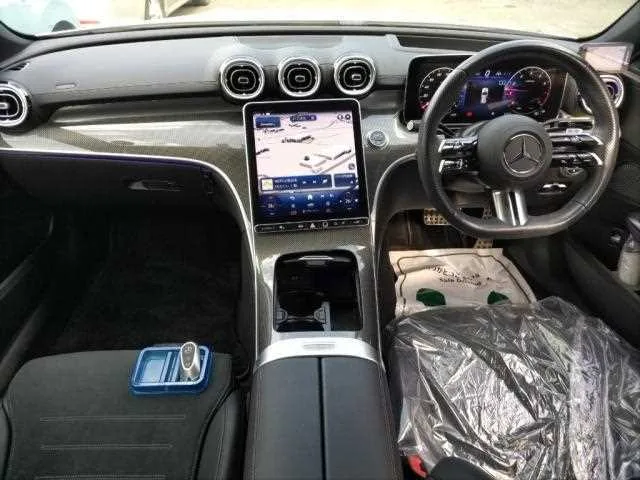 Mercedes-Benz C-Class 2023 — миниатюра 3