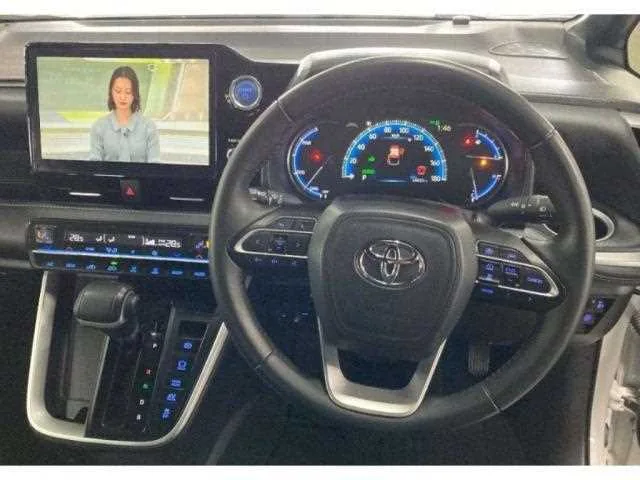 Toyota Noah 2023 — миниатюра 3