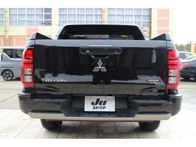 Mitsubishi Triton 2025 — миниатюра 2