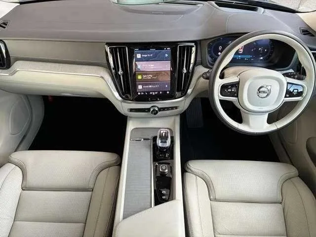 Volvo V60 2025 — миниатюра 2