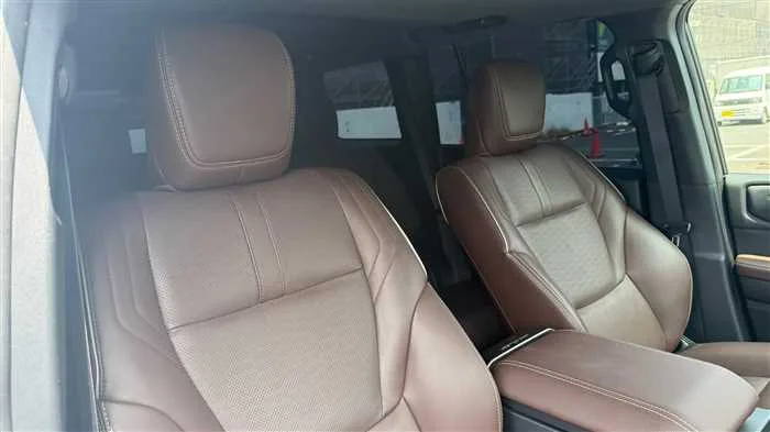 Toyota Land Cruiser 2.7 VX 2024 — миниатюра 3