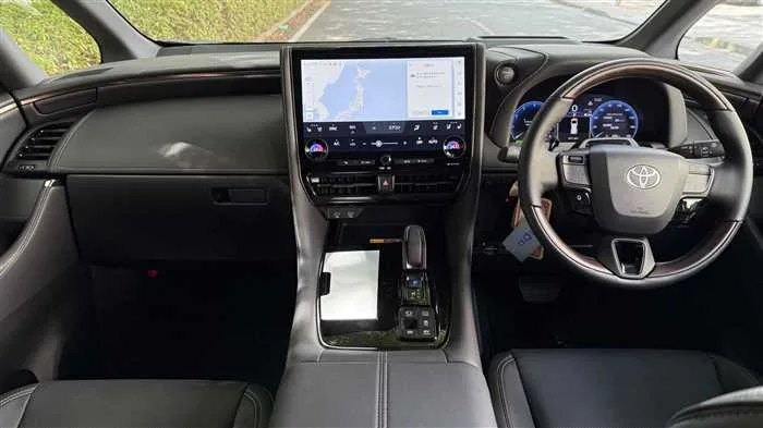 Toyota Alphard Z E-Four 2024 — миниатюра 5