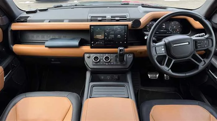 Land Rover Defender 110 X HSE D300 2024 — миниатюра 5