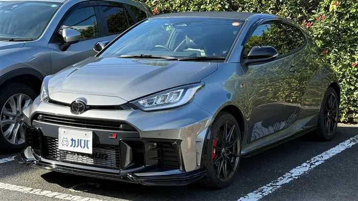 Toyota Yaris RZ 4WD 2025 — фото 1, купить с доставкой в Москву