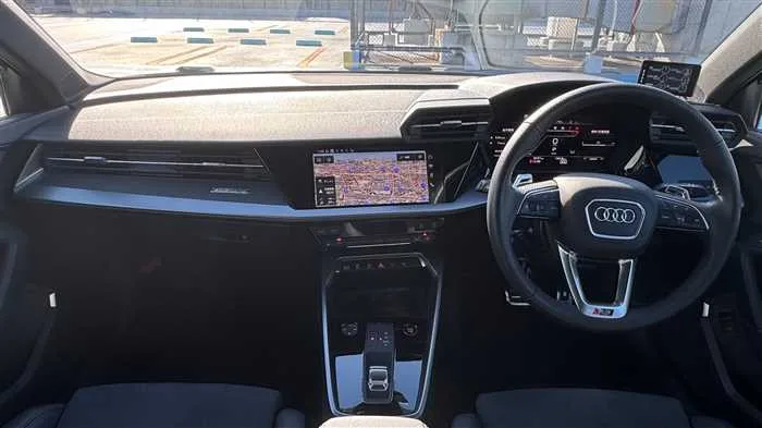 Audi RS3 Sportback 2023 — миниатюра 5