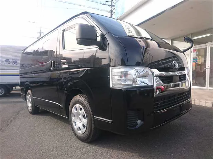 Toyota Hiace Van 2022 — миниатюра 5