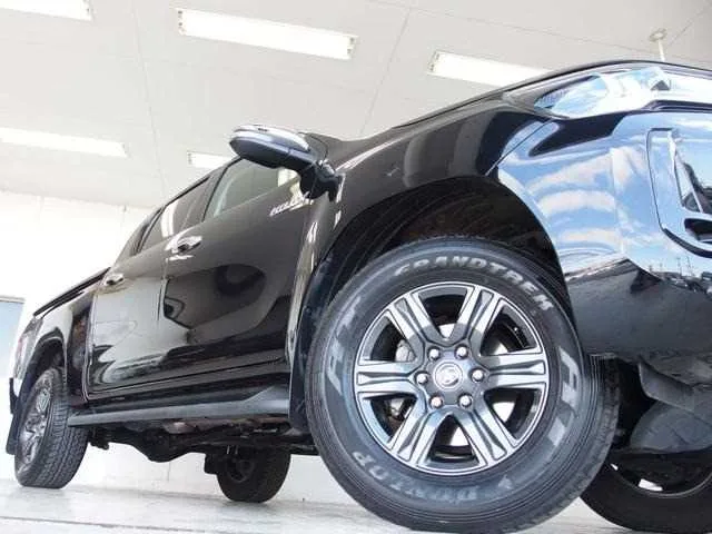 Toyota Hilux 2022 — миниатюра 5