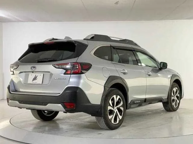 Subaru Outback 2022 — миниатюра 3