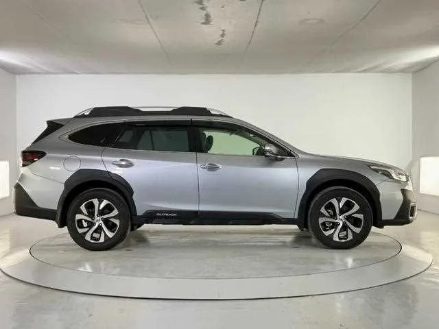 Subaru Outback 2022 — миниатюра 5
