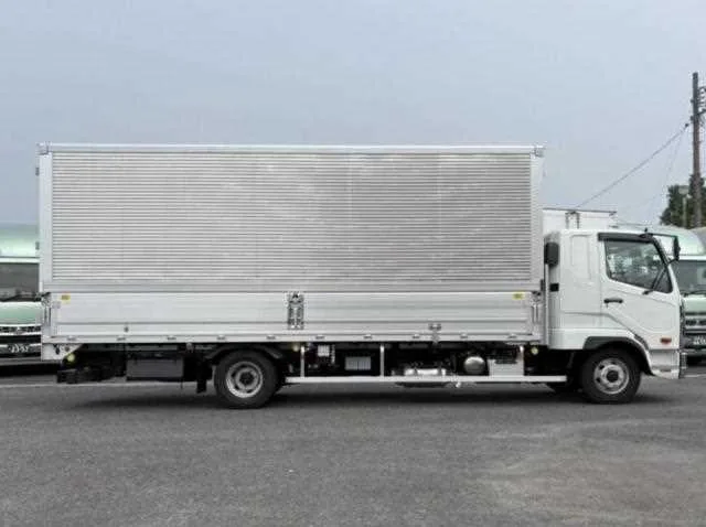 Mitsubishi Fuso Fighter 2026 — миниатюра 2