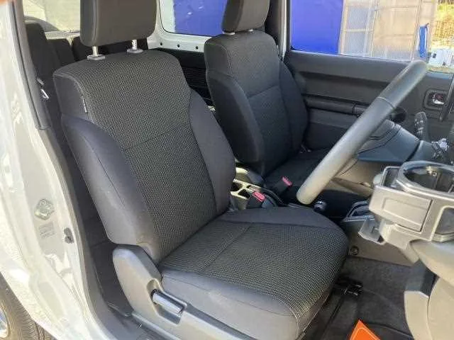 Suzuki Jimny 2025 — миниатюра 4