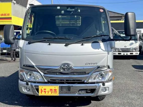 Toyota Dyna Truck 2022 — миниатюра 4