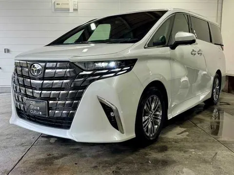 Toyota Alphard G 2025 купить в Москве