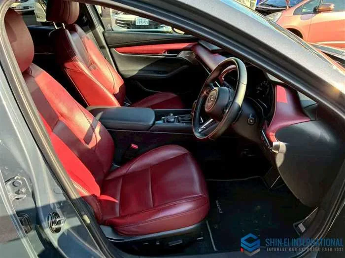 Mazda Mazda3 FastBack2.0 20S ProActive Touring Selection 2023 — миниатюра 5