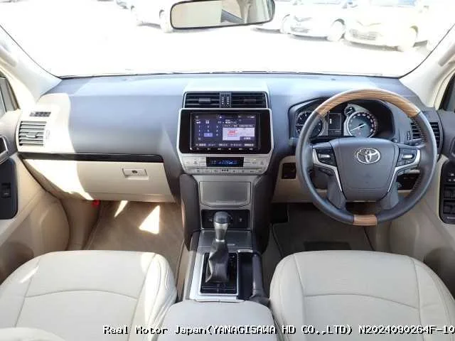 Toyota Land Cruiser Prado 2.7TX 4WDGRADE5/A7SEATERSUN ROOFSEAT COVERSMO 2022 — миниатюра 4