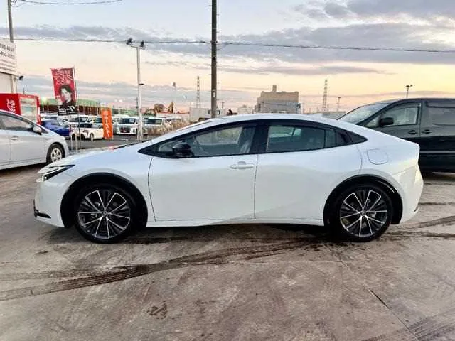 Toyota Prius 2023 — миниатюра 4