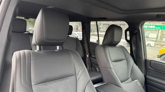 Toyota Land Cruiser 2.8 VX 2025 — миниатюра 3