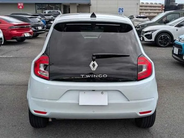 Renault Twingo 2023 — миниатюра 5