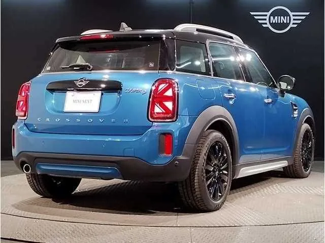 BMW MINI 2023 — миниатюра 2