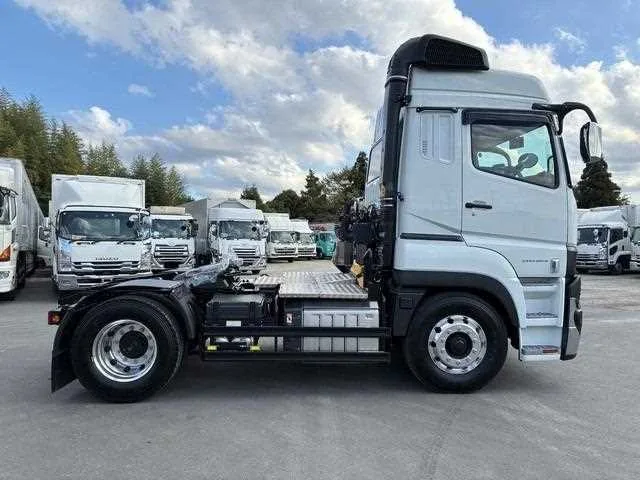Mitsubishi Fuso Super Great 2025 — миниатюра 3