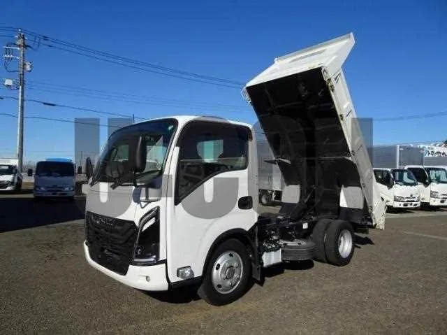 Isuzu Elf Truck 2023 — фото 1, купить с доставкой в Москву