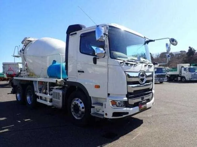 Hino Profia 2024 — фото 1, купить с доставкой в Москву