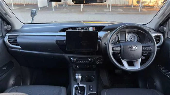 Toyota Hilux Z 2022 — миниатюра 5