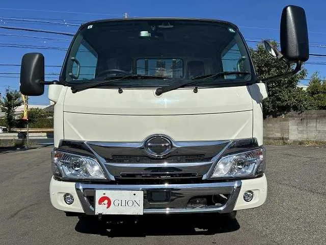 Hino Dutro 2024 — миниатюра 2