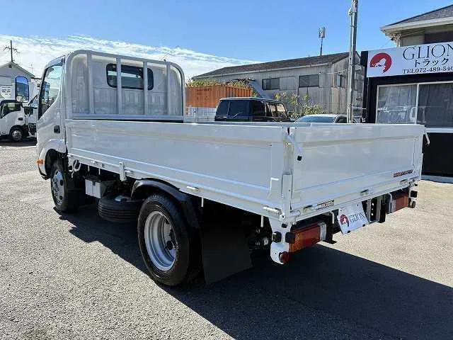 Hino Dutro 2024 — миниатюра 3