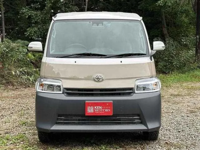 Toyota Townace Van 2022 — миниатюра 3