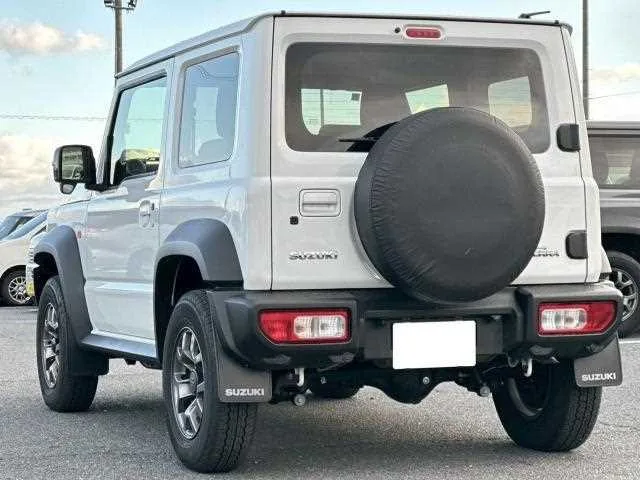 Suzuki Jimny Sierra 2024 — миниатюра 2