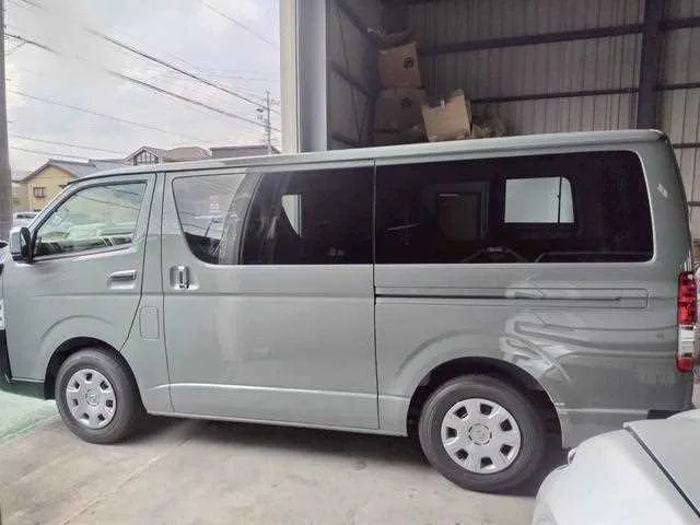 Toyota Hiace Van 2025 — миниатюра 3