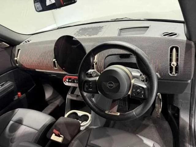 BMW MINI 2025 — миниатюра 4