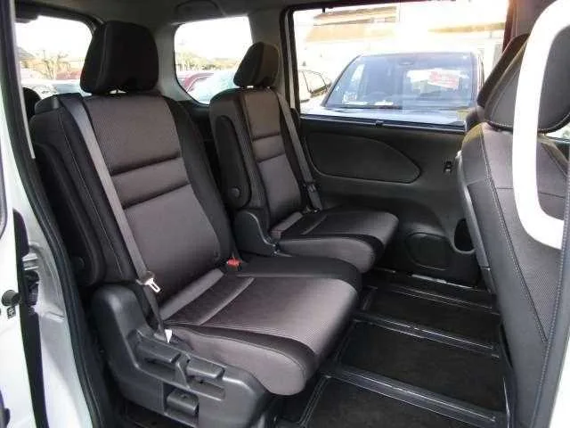 Nissan Serena 2022 — миниатюра 5