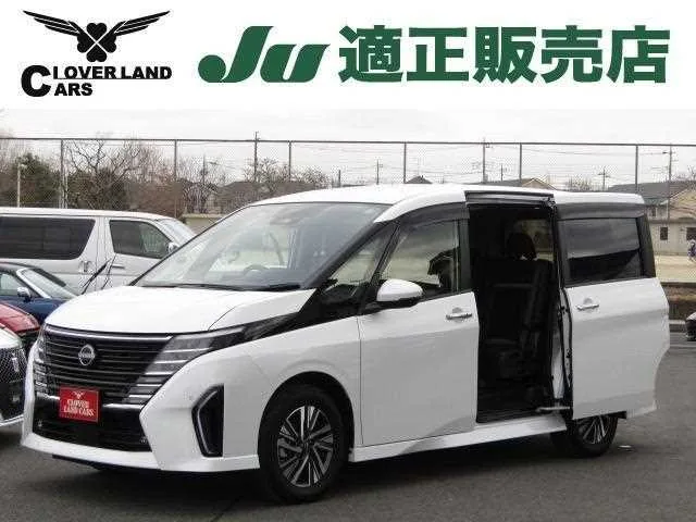 Nissan Serena 2024 — фото 1, купить с доставкой в Москву