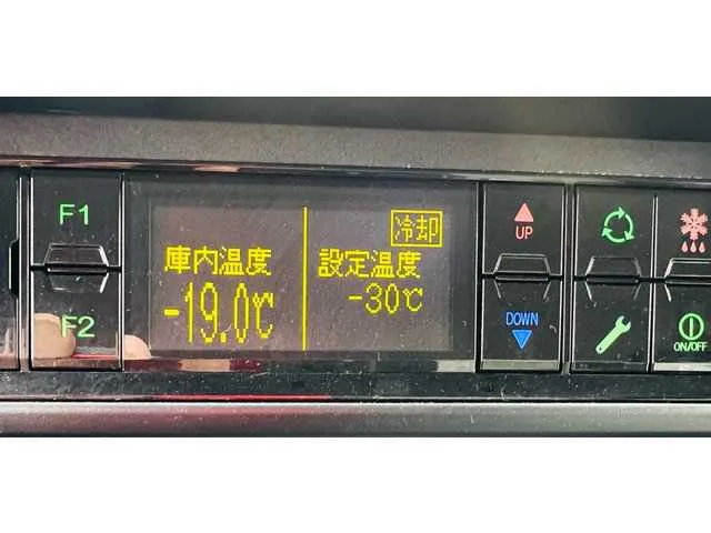 Hino Dutro 2025 — миниатюра 5
