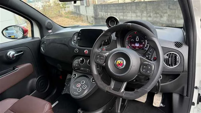 ABARTH ABARTH OTHERS 2023 — миниатюра 5