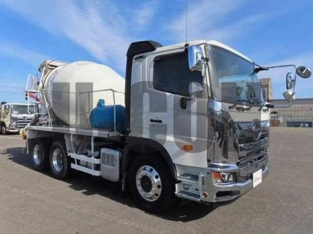Hino Profia 2024 — фото 1, купить с доставкой в Москву