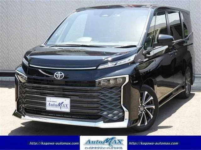 Toyota Voxy 2024 — фото 1, купить с доставкой в Москву