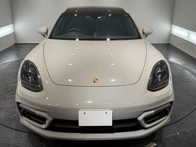 Porsche Panamera 2023 — миниатюра 2