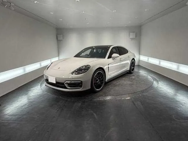 Porsche Panamera 2023 — фото 1, купить с доставкой в Москву