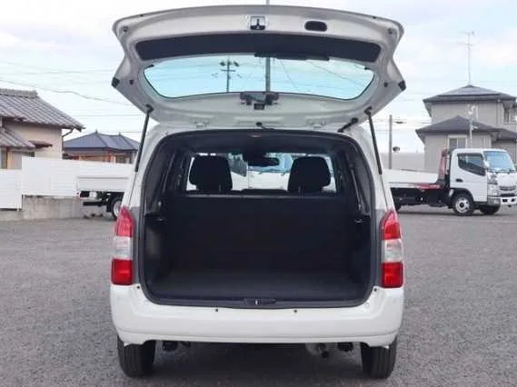 Toyota Probox Van 2024 — миниатюра 2
