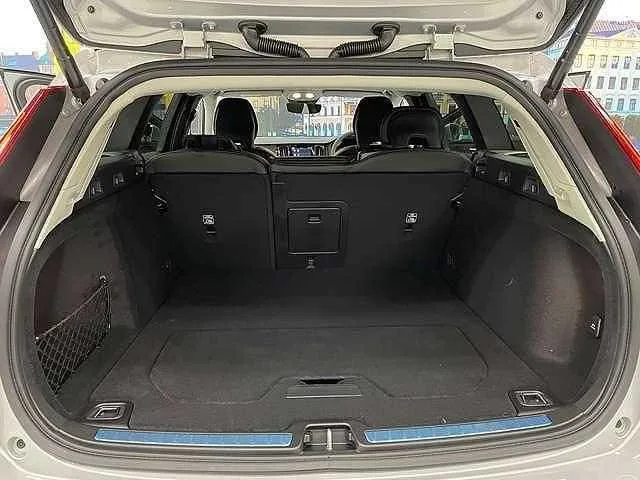 Volvo V60 2025 — миниатюра 4