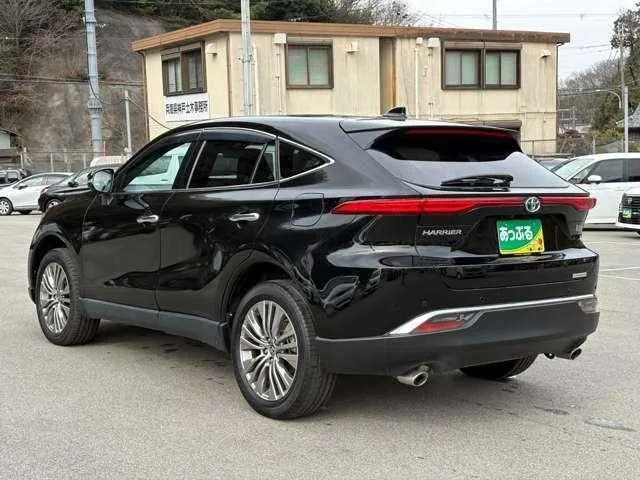 Toyota Harrier Hybrid 2024 — миниатюра 4